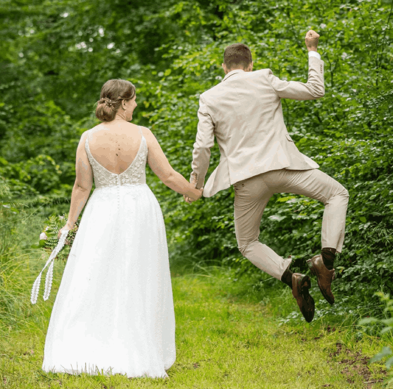 Få tager jeres bryllupsfoto i haven på Gammelrøj herregård