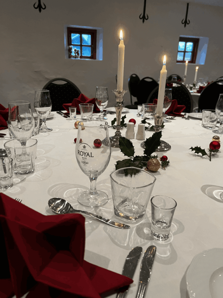 Smukke herregårdslokaler til julefrokost på Gammelrøj
